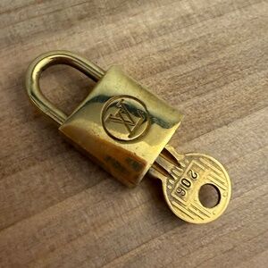 Louis Vuitton Lock and Key #206